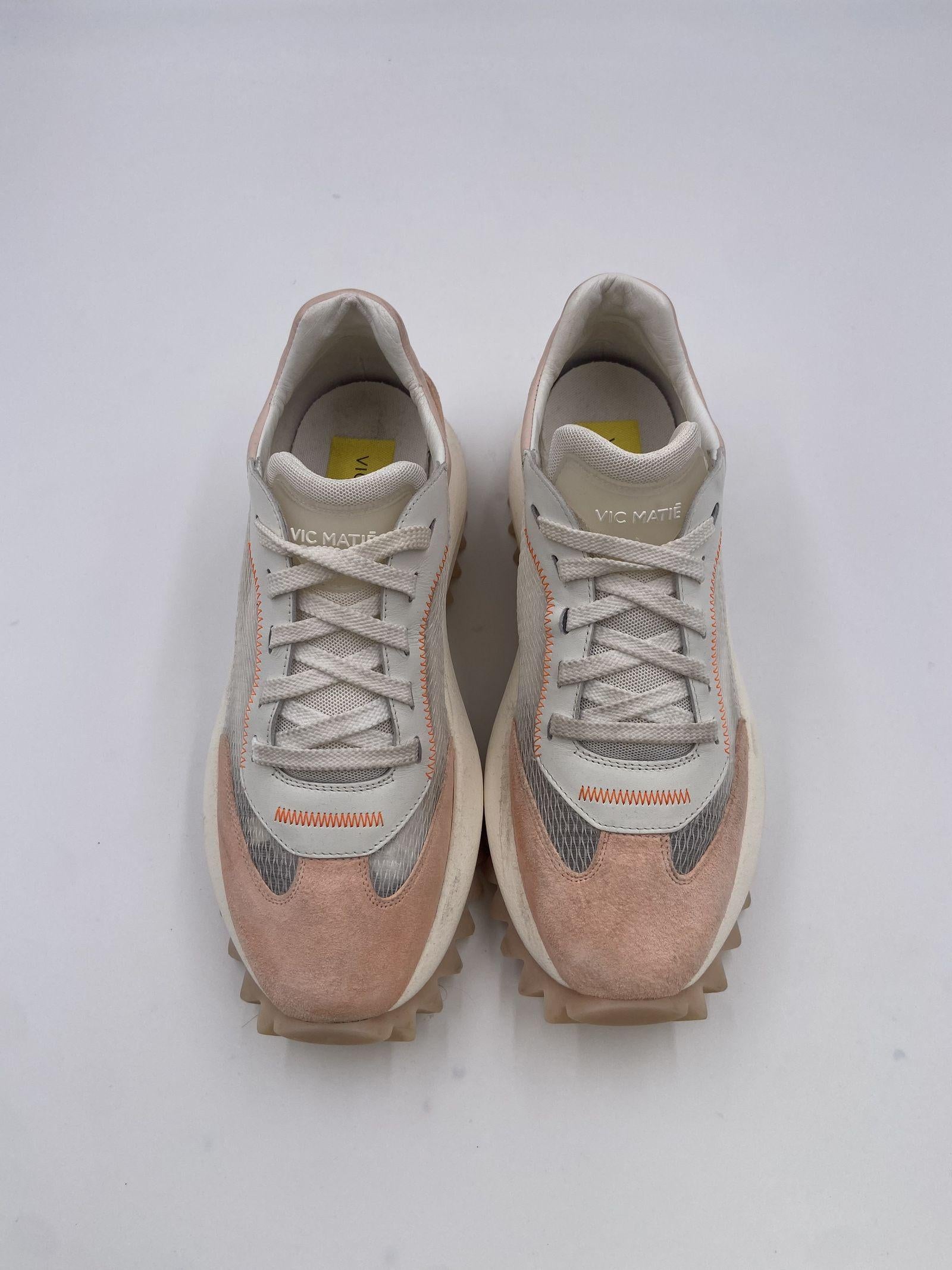 Running  allacciata bianco e rosa 1E1452D _D22BNQTH47 VIC MATIE' 