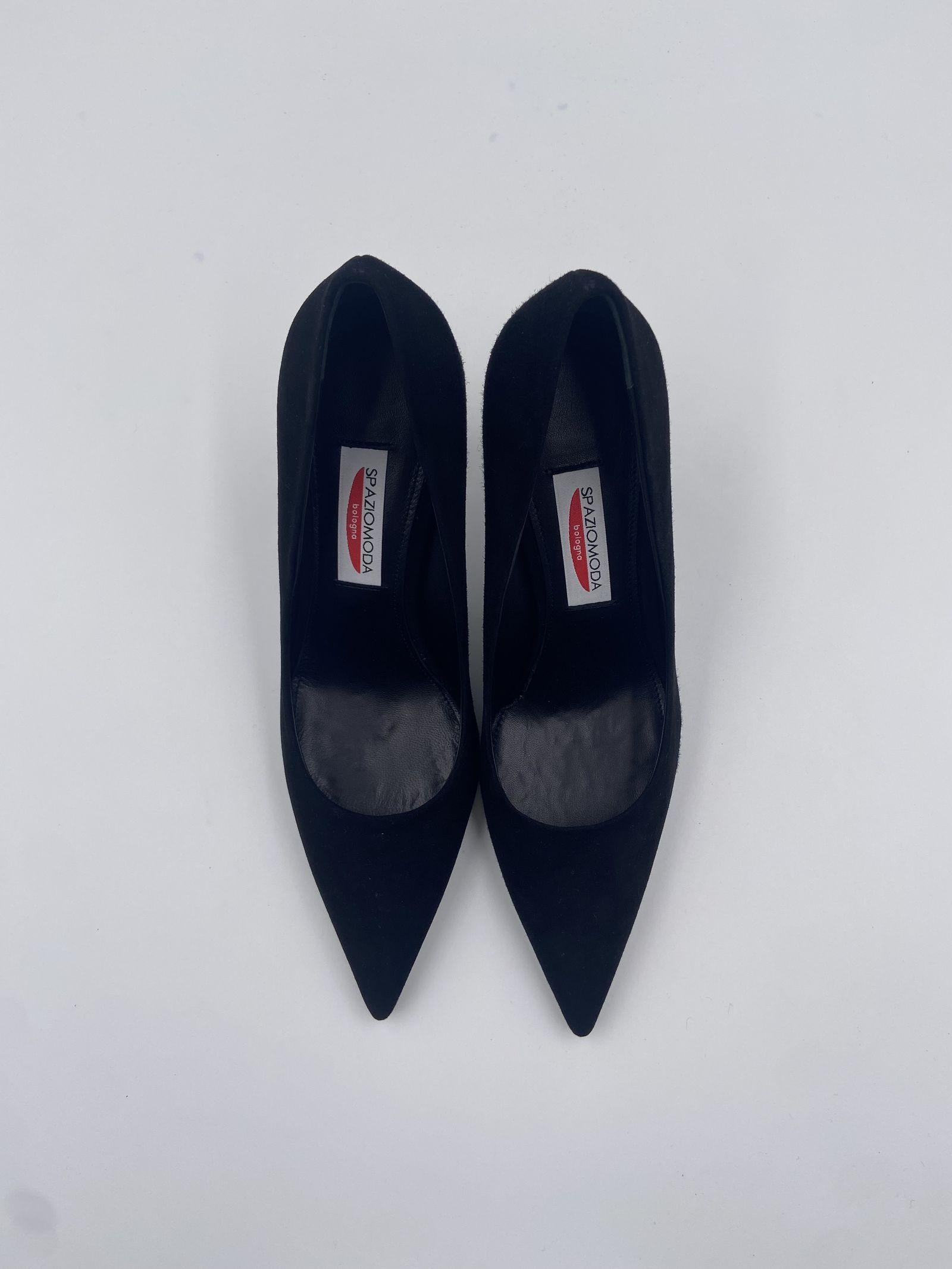 Dècolletè in pelle scamosciata 2470 NERO SPAZIO MODA 