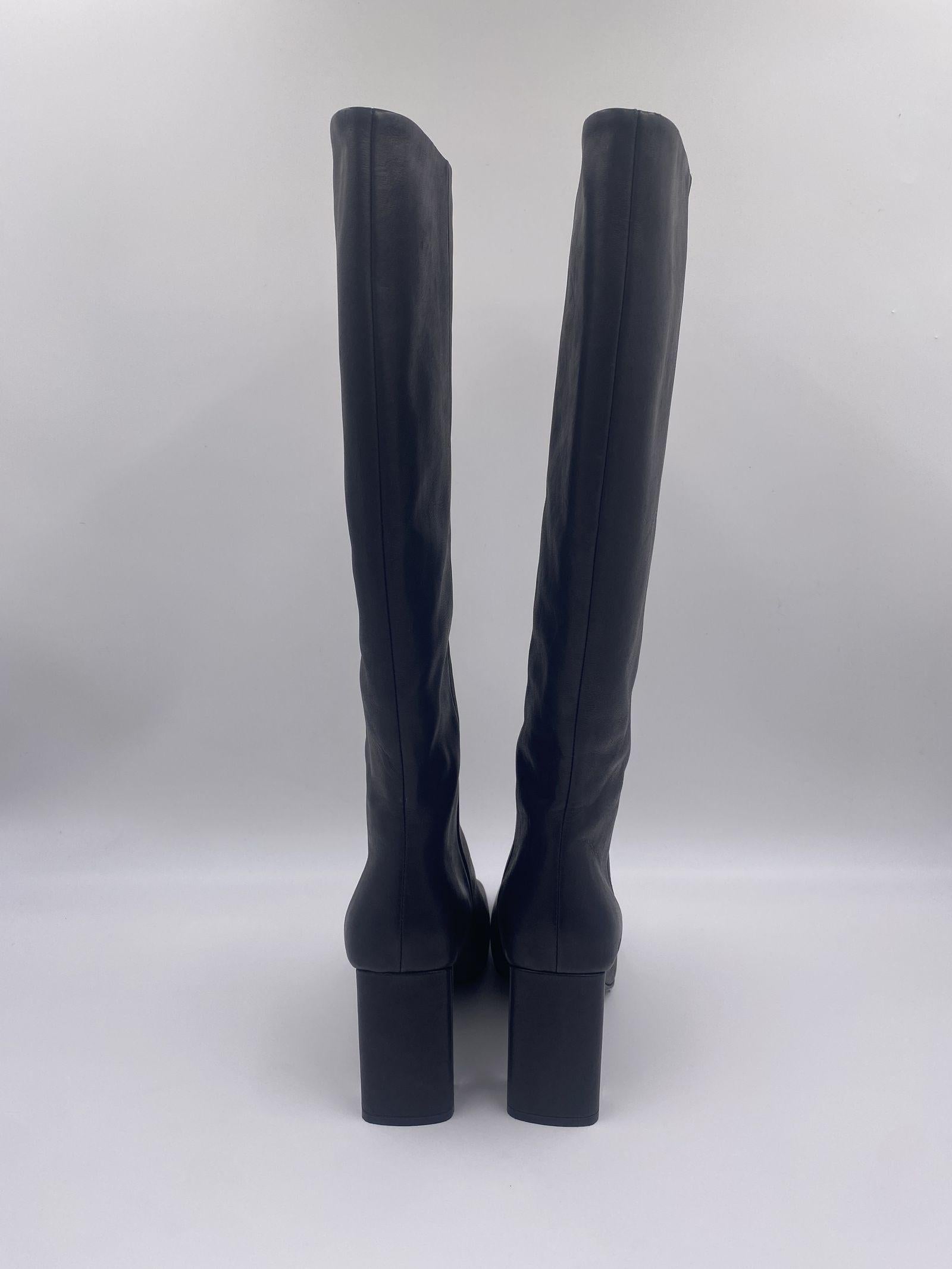 Stivale alto con tacco metallico 1W3606D NERO VIC MATIE' 