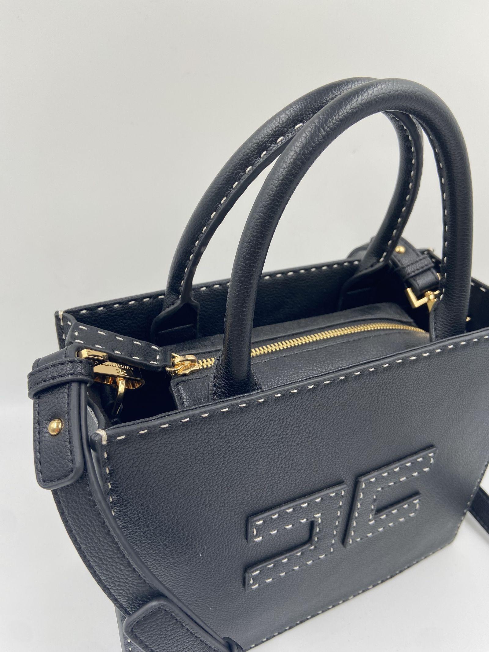 Tote con impunture a contrasto - Elisabetta Franchi BS08A51E2 110 ELISABETTA FRANCHI 