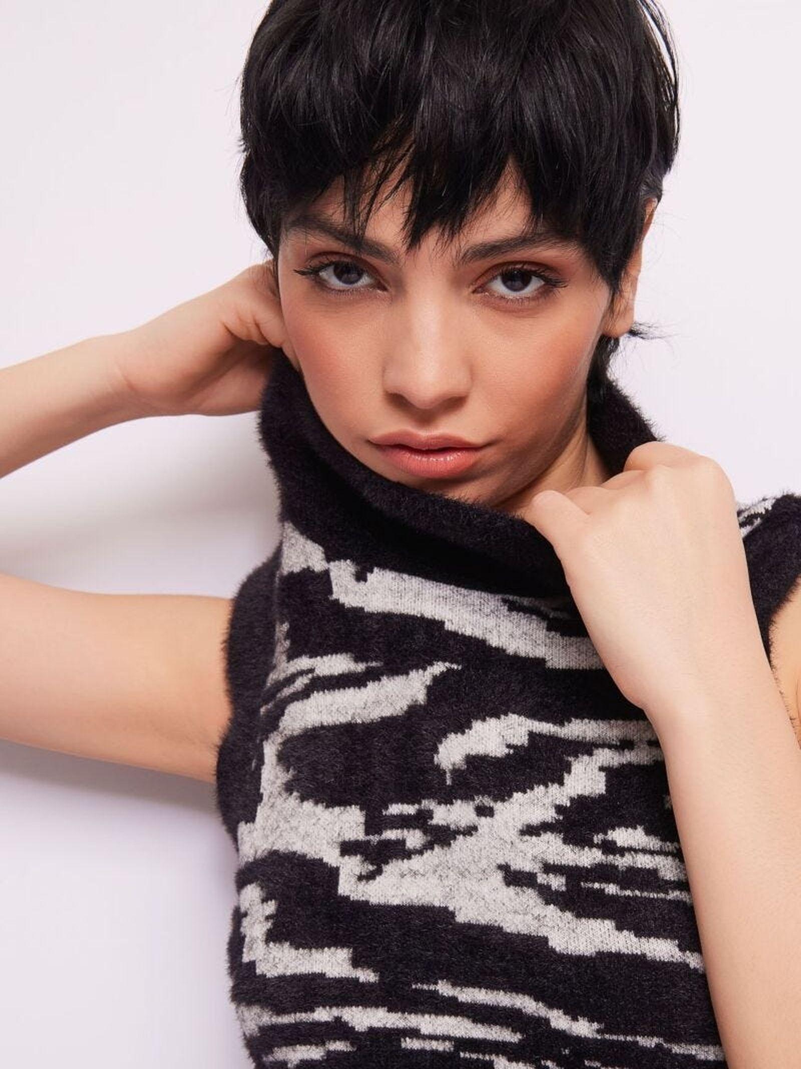 Abito collo alto jacquard animalier 421BD13007 425032-01 GAUDI' 