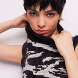 Abito collo alto jacquard animalier