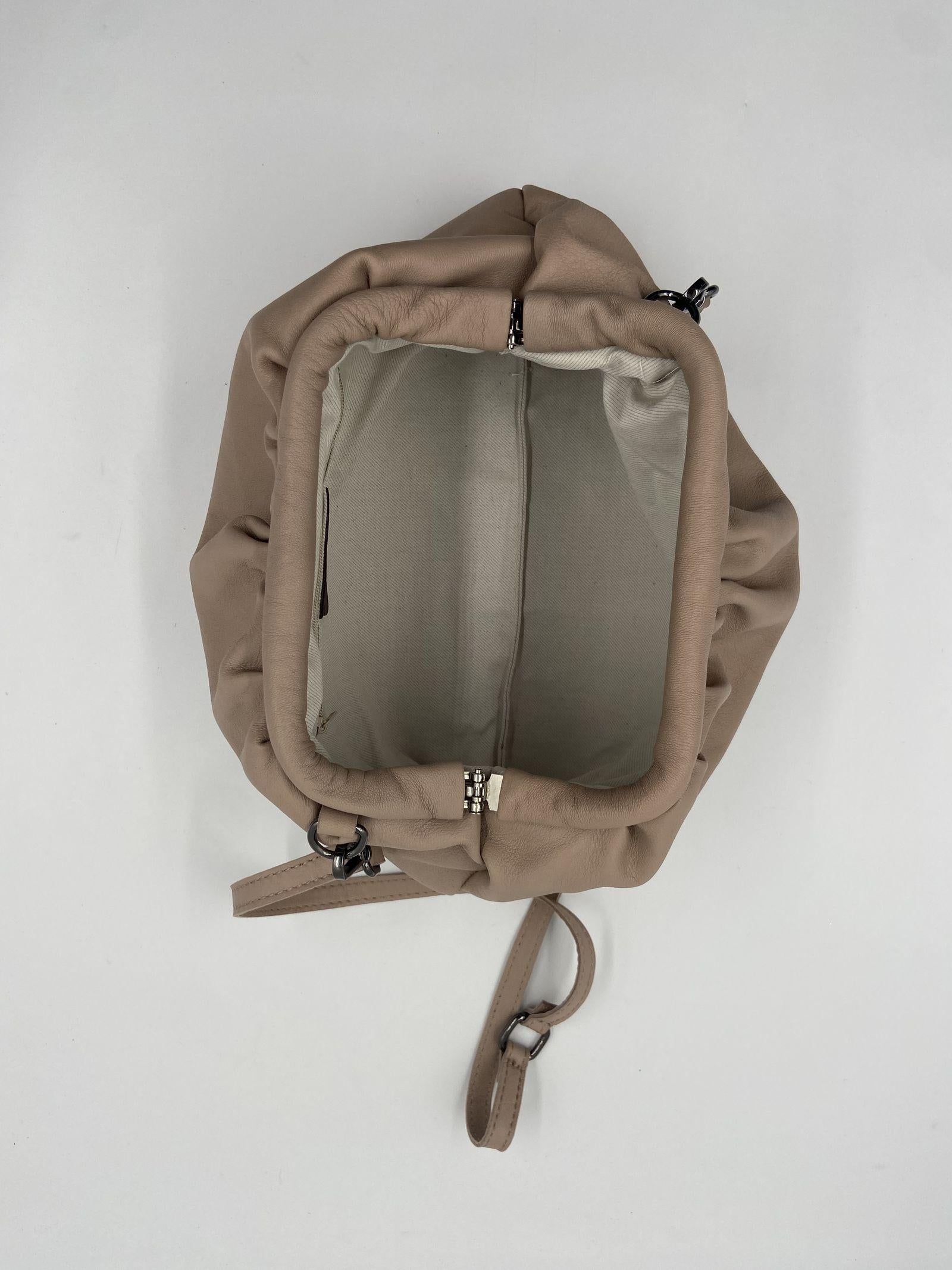  AR027 NUDE OFELIA 
