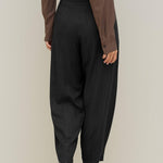 Pantalone con pinces PELE09 D1 10 CARLA G. 