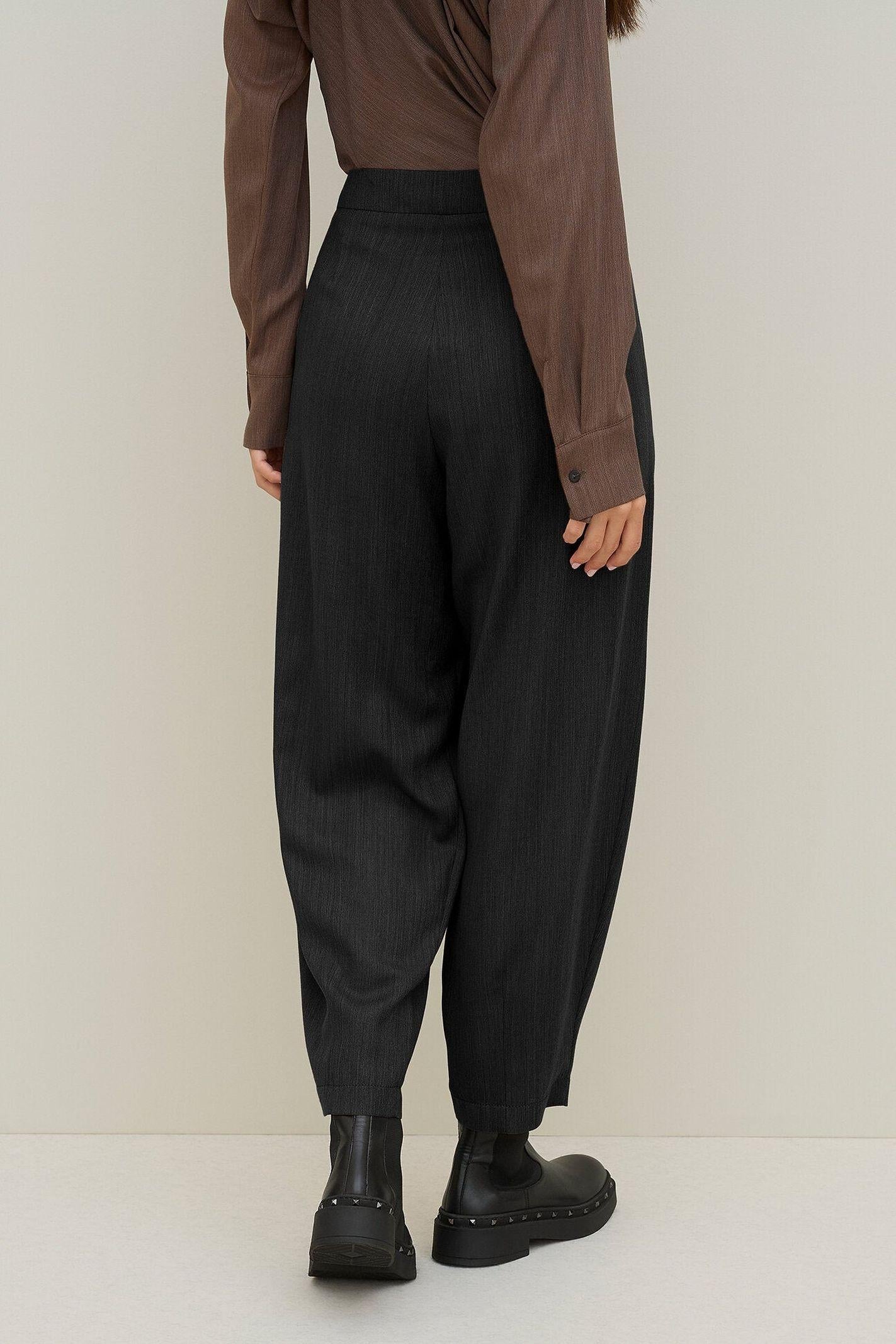 Pantalone con pinces PELE09 D1 10 CARLA G. 