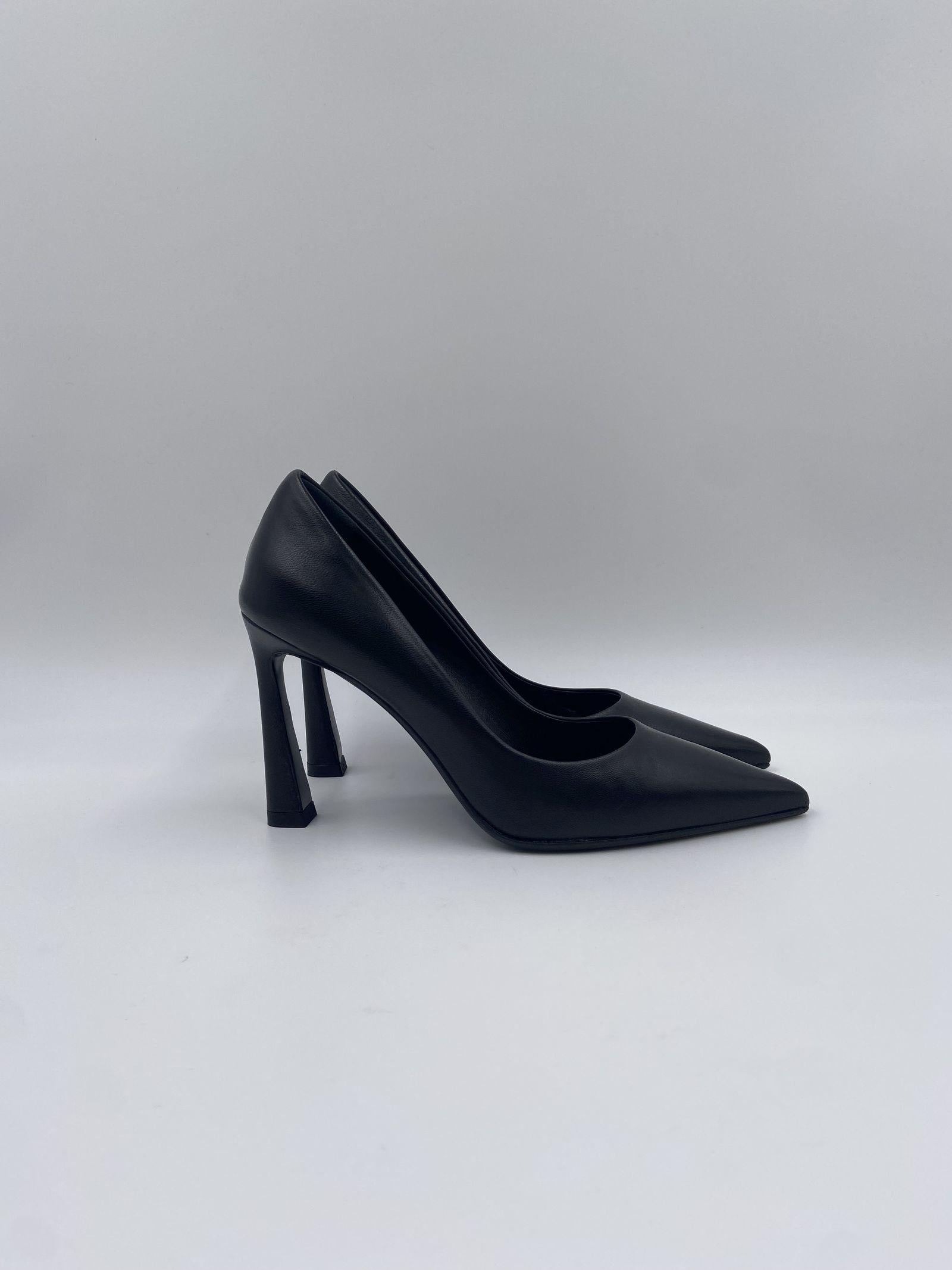 Dècolletè in pelle - Ofelia 2470 NERO OFELIA 