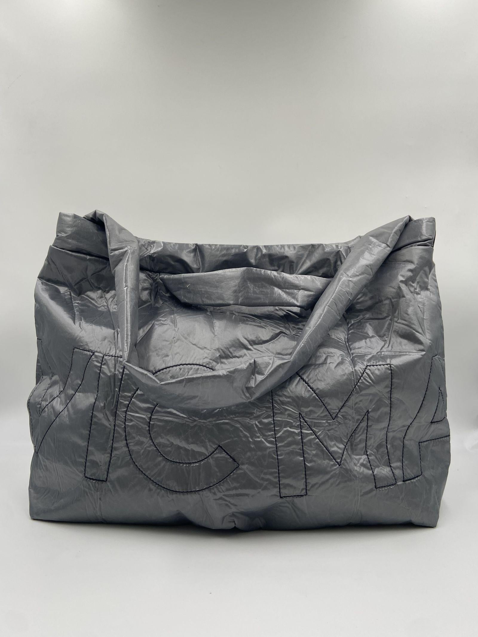 " Penelope" zaino borsa in naylon logata 1E0700TF 120 VIC MATIE' 