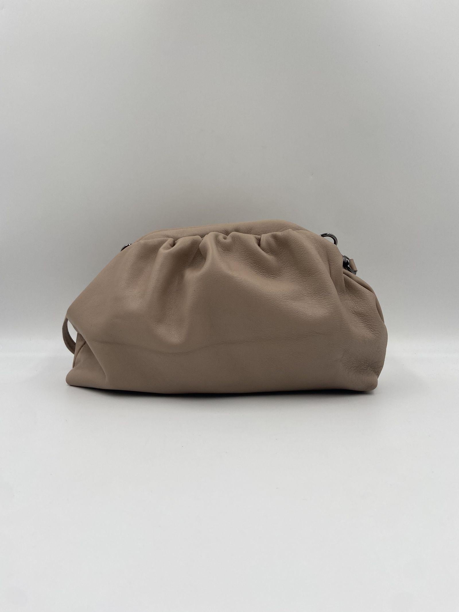  AR027 NUDE OFELIA 